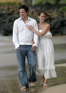 Jennifer Love Hewitt feet photo thumbnail