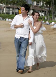 Jennifer Love Hewitt feet photo thumbnail