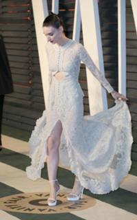 Rooney Mara feet photo thumbnail