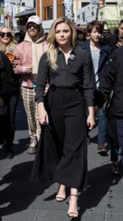 Chloë Grace Moretz feet photo thumbnail