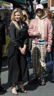 Chloë Grace Moretz feet photo thumbnail