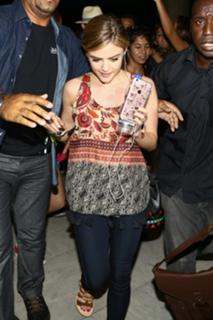 Lucy Hale feet photo thumbnail