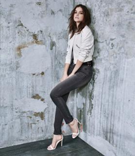 Barbara Palvin feet photo thumbnail
