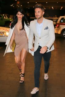 Jasmin Walia feet photo thumbnail
