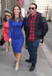 Maria Menounos feet photo thumbnail