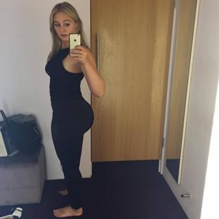 Iskra Lawrence feet photo thumbnail