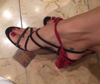 Franciely Freduzeski feet photo thumbnail