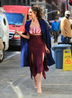 Lily Aldridge feet photo thumbnail