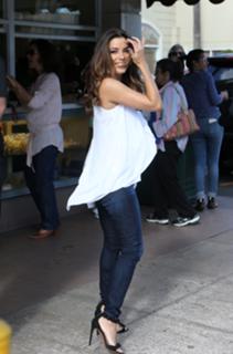 Eva Longoria feet photo thumbnail