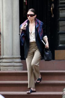Ashley Olsen feet photo thumbnail