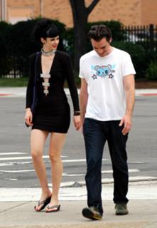 Krysten Ritter feet photo thumbnail