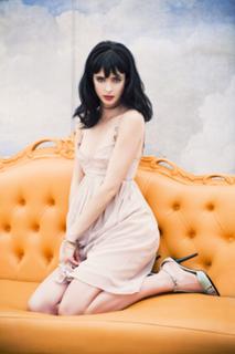 Krysten Ritter feet photo thumbnail