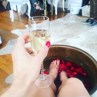 Nikki Garcia feet photo thumbnail