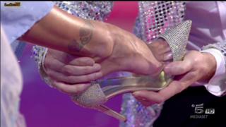 Belén Rodríguez feet photo thumbnail