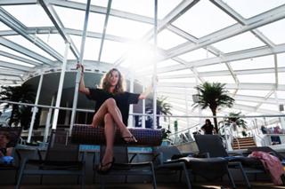Alexa PenaVega feet photo thumbnail
