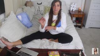 Gabbie Hanna feet photo thumbnail