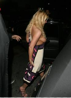 Jessica Simpson feet photo thumbnail