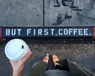 Karlie Kloss feet photo thumbnail