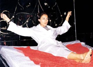 Hülya Avsar feet photo 3