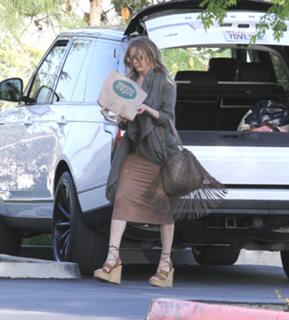 LeAnn Rimes feet photo thumbnail