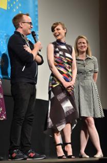 Gillian Jacobs feet photo thumbnail