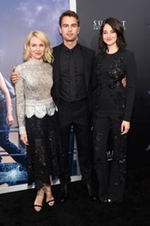Naomi Watts feet photo thumbnail