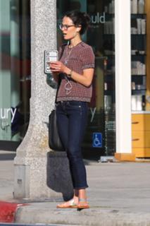 Jordana Brewster feet photo thumbnail