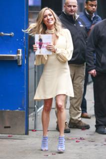 Kristin Cavallari feet photo thumbnail