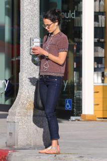 Jordana Brewster feet photo thumbnail