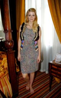 Mischa Barton feet photo thumbnail