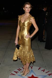 Mischa Barton feet photo thumbnail