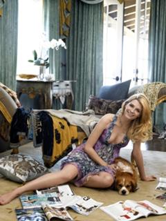 Mischa Barton feet photo thumbnail