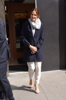 Jennifer Garner feet photo thumbnail