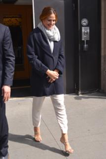 Jennifer Garner feet photo thumbnail