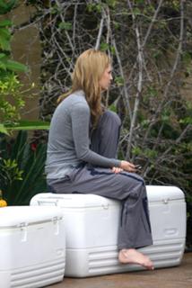 Mischa Barton feet photo thumbnail