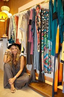 Adriane Galisteu feet photo thumbnail