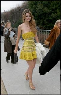 Mischa Barton feet photo thumbnail