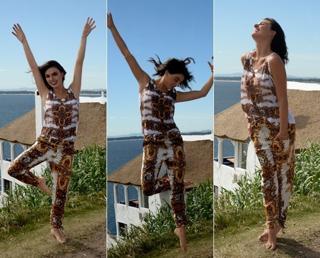 Isis Valverde feet photo thumbnail