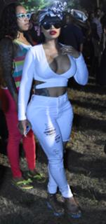 Blac Chyna feet photo thumbnail