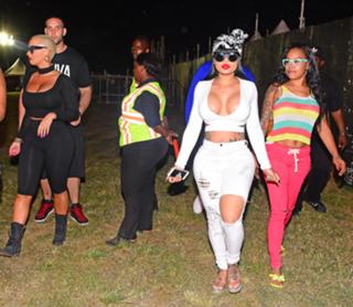 Blac Chyna feet photo thumbnail