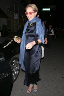 Sharon Stone feet photo thumbnail