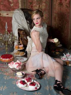 Emma Watson feet photo thumbnail