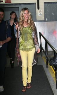 Joss Stone feet photo thumbnail