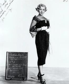 Marilyn Monroe feet photo thumbnail