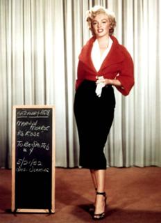Marilyn Monroe feet photo thumbnail
