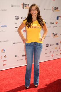 Sofía Vergara feet photo thumbnail