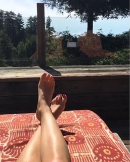 Lucy Hale feet photo thumbnail