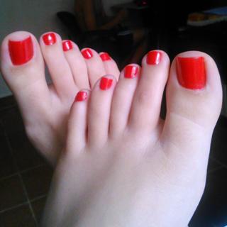 Isa Pes feet photo thumbnail