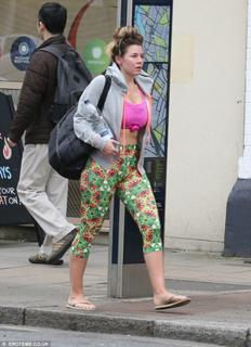 Imogen Thomas feet photo thumbnail
