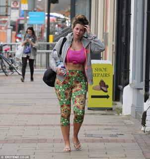 Imogen Thomas feet photo thumbnail